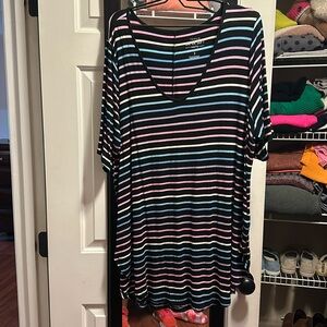 Multi color short sleeve long tee